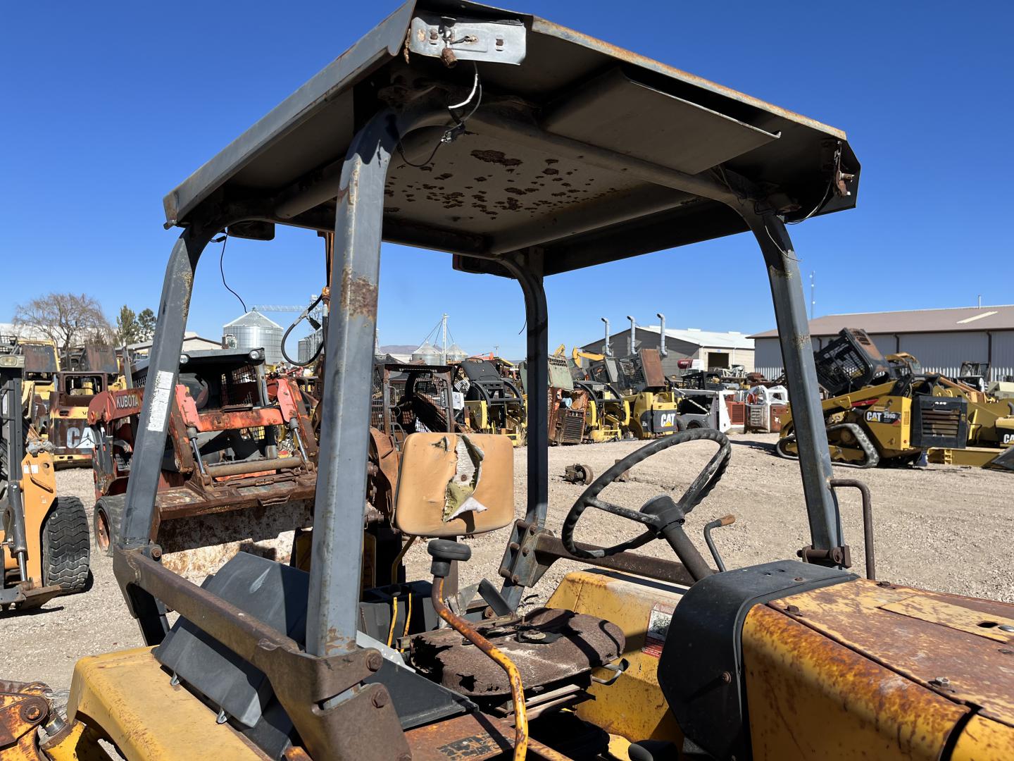 ./imagenes/INVOICE/2019/17348/RETROEXCAVADORA JOHN DEERE 210C (32).JPG